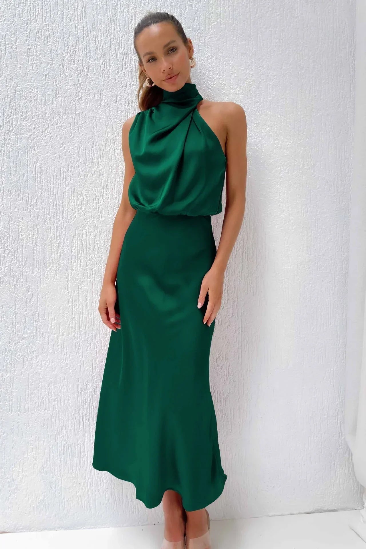 Vivienne Evening Dress – Timeless Satin with Graceful Flow
