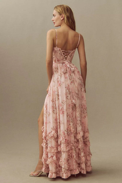 Sophia Blake – Sleek Lines, Effortless Style