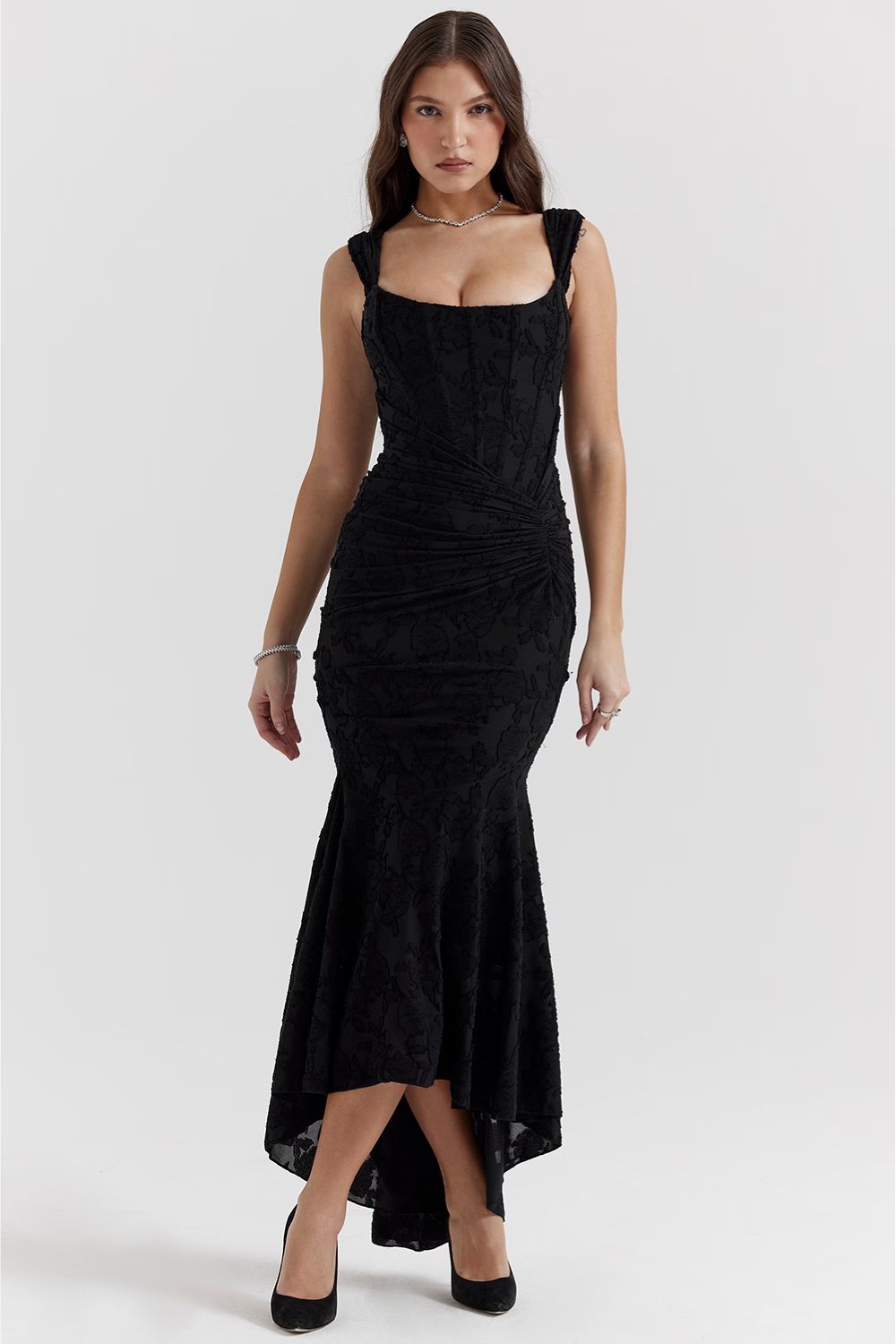 Callie Elegant Lace Detail Dress – Timeless Beauty in Every Stitch