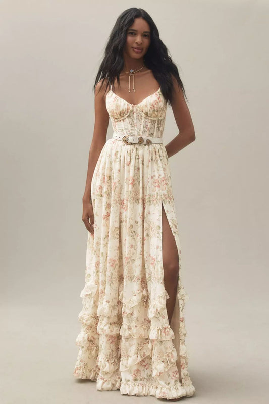 Sophia Blake – Sleek Lines, Effortless Style
