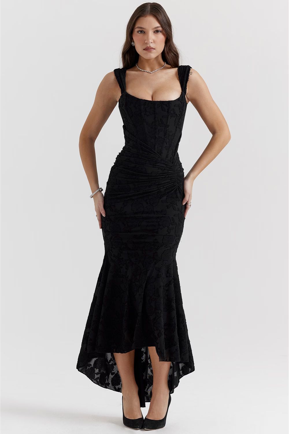Callie Elegant Lace Detail Dress – Timeless Beauty in Every Stitch