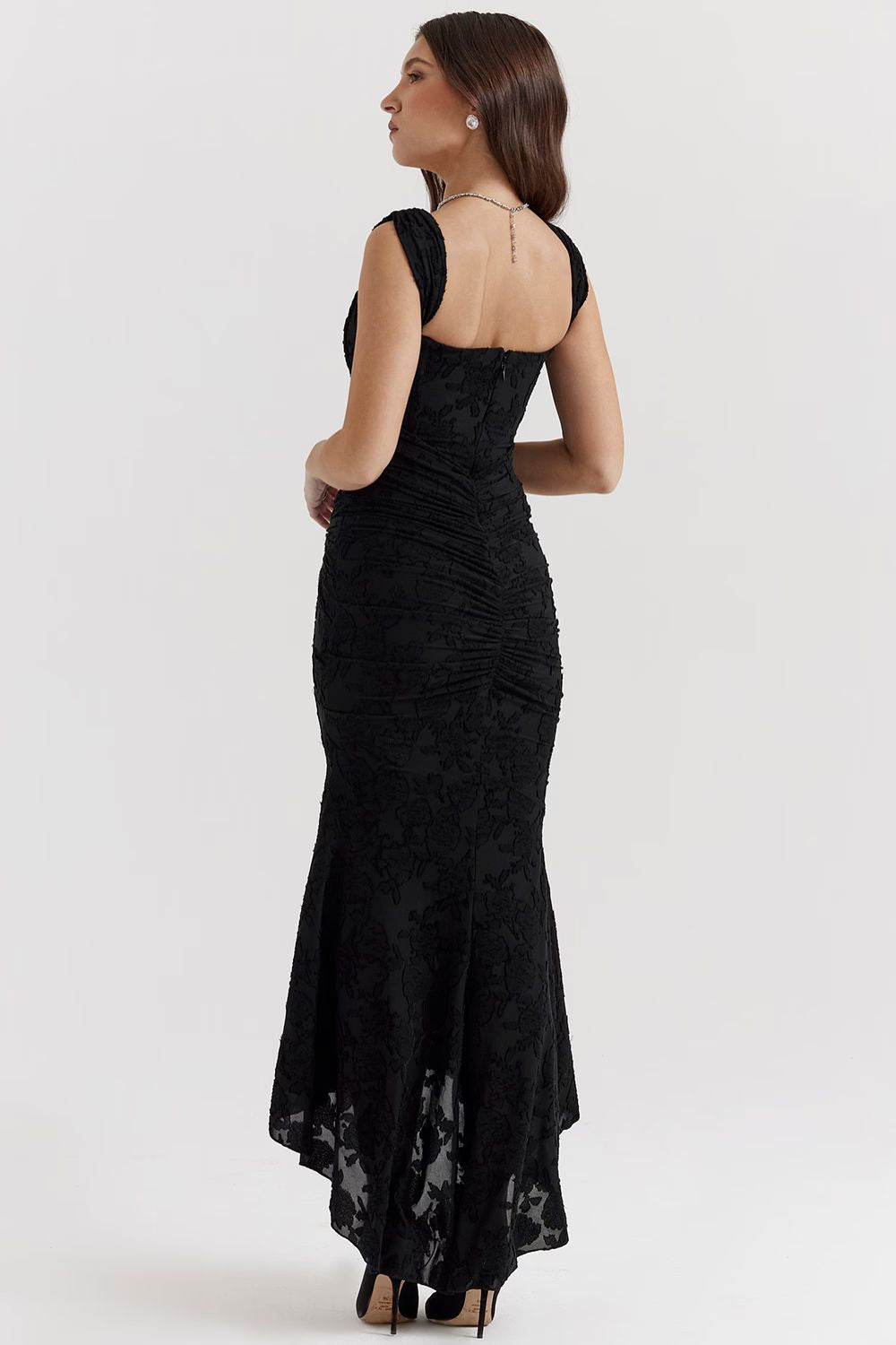 Callie Elegant Lace Detail Dress – Timeless Beauty in Every Stitch