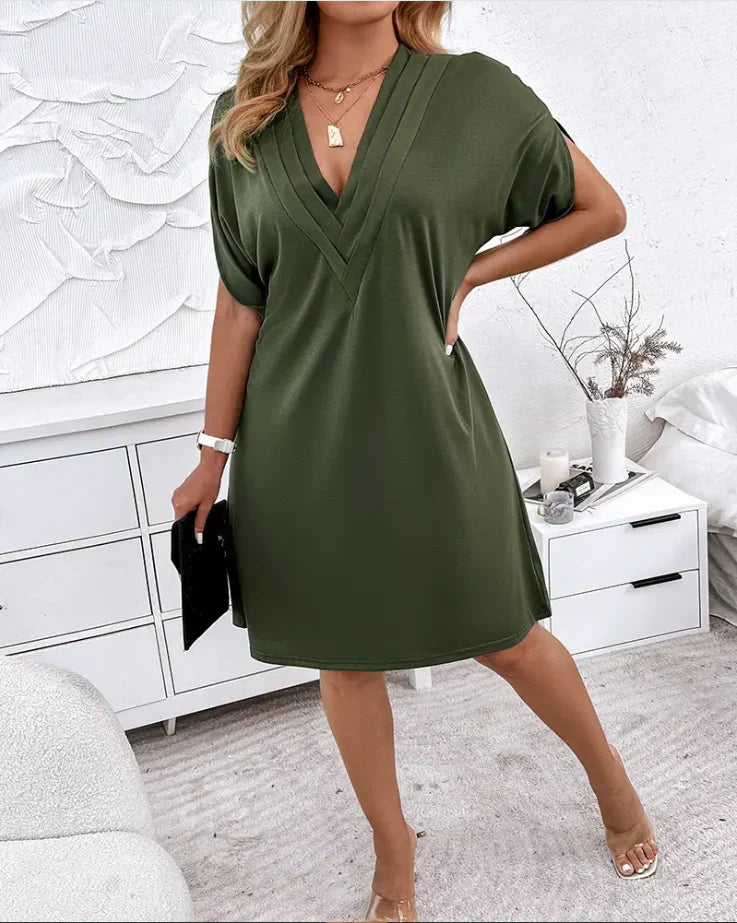 Clarissa V-neck casual Dress – Relaxed Fit with a Flattering Neckline