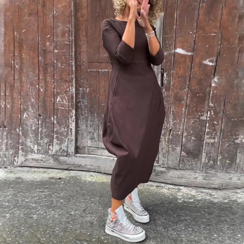 Tilda Street Dress – Modern Cut with Handy Details