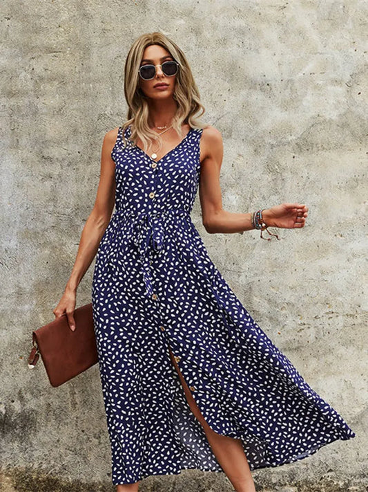 Callie – Effortless Summer Vibes in Every Step