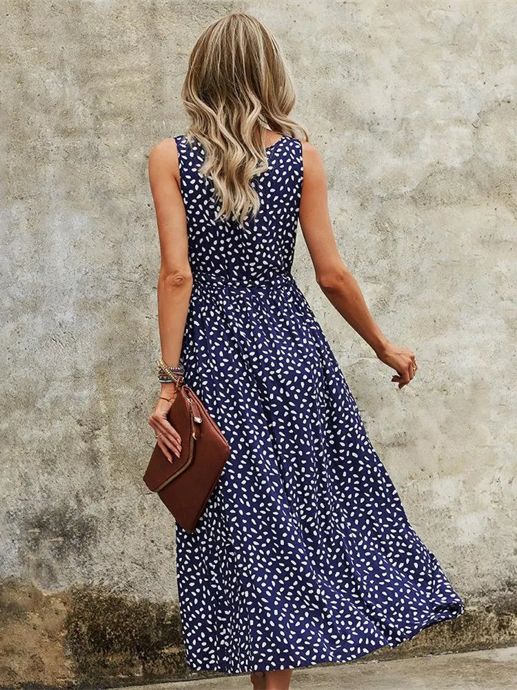 Callie – Effortless Summer Vibes in Every Step