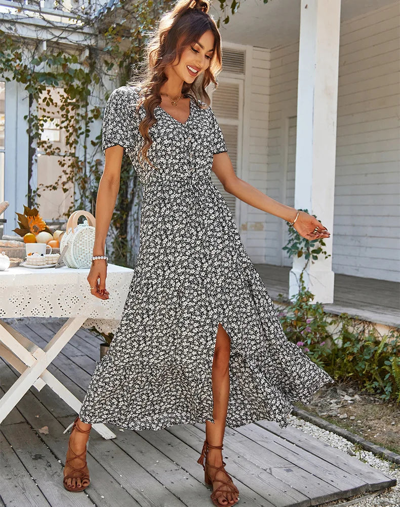 Isabella Sunlit Dress – Feminine Charm with a Relaxed Fit