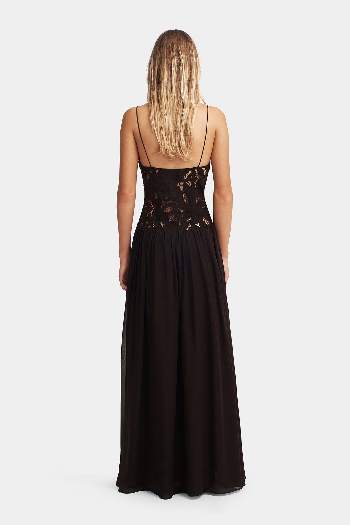 Delilah Cedar Maxi – Natural Elegance in Full Length
