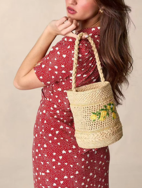 Clara Heart Print Midi Dress – Soft Silhouette with Vibrant Details