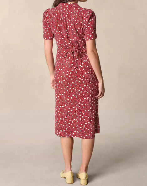 Clara Heart Print Midi Dress – Soft Silhouette with Vibrant Details