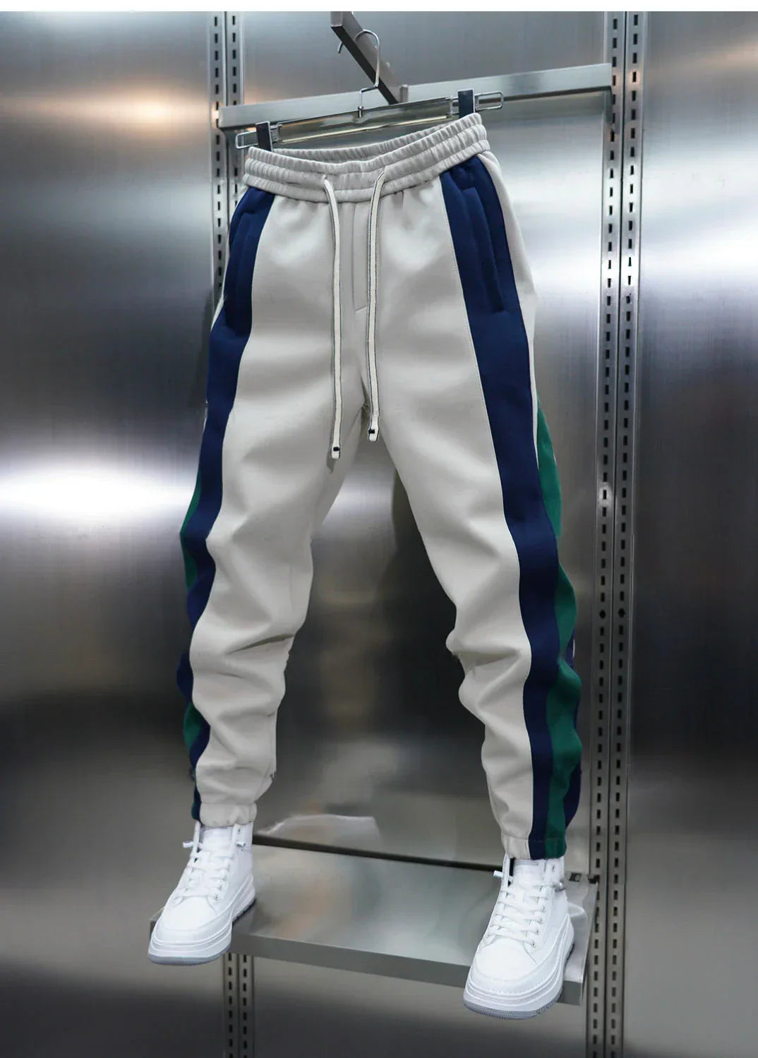 Romy Contrast Trousers – Where Trend Meets Attitude