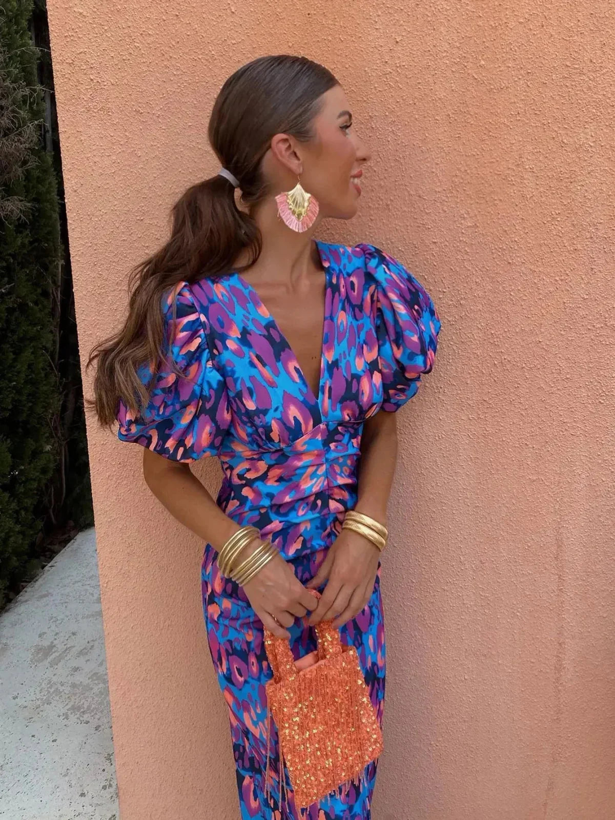 Mira Soleil Midi – Vibrant Elegance in Every Fold