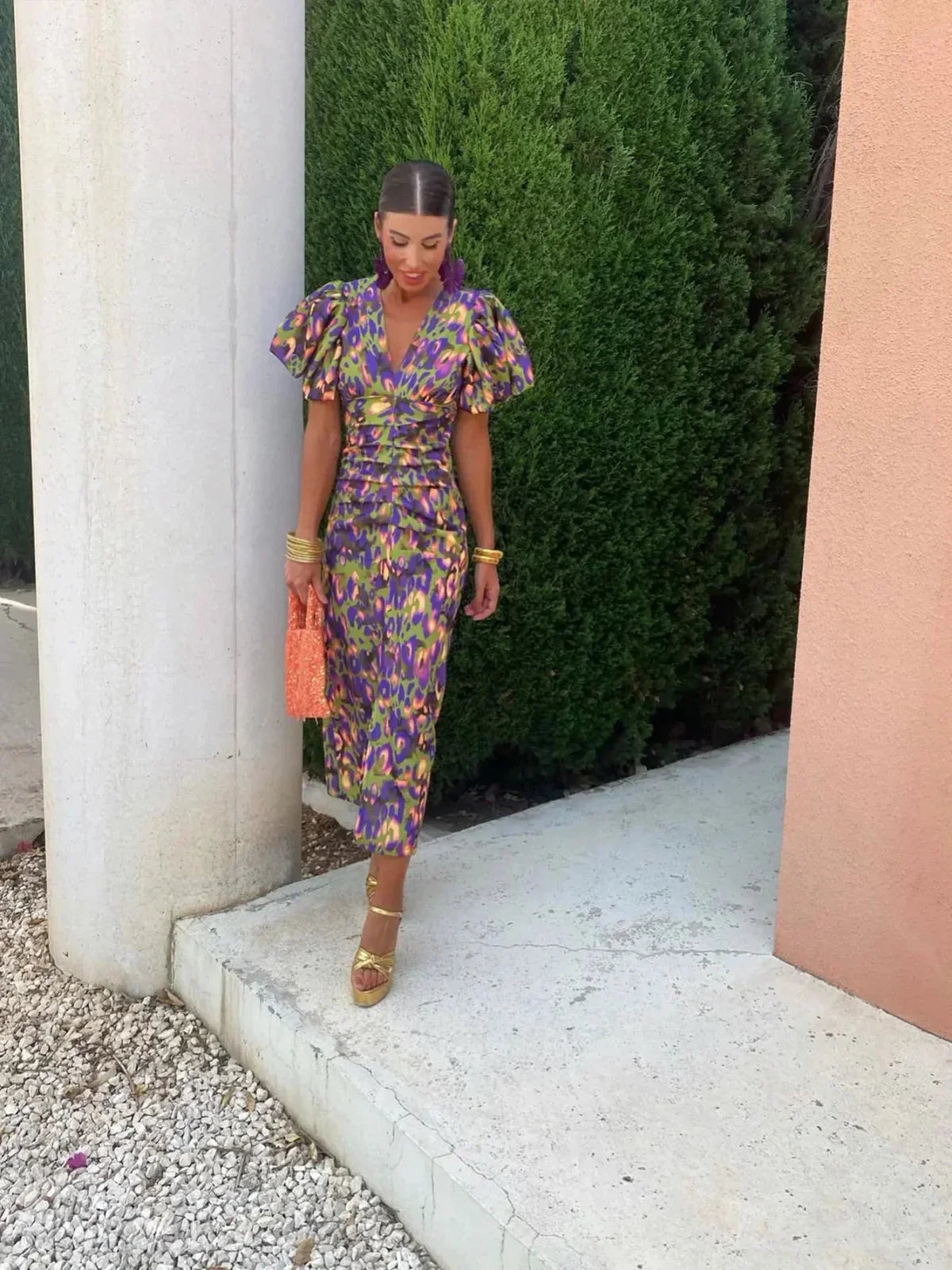 Mira Soleil Midi – Vibrant Elegance in Every Fold