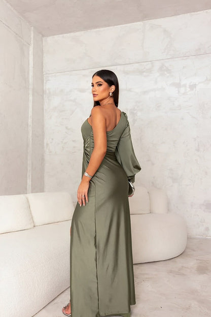 Selene Classic Dress – Understated Elegance with Modern Touch
